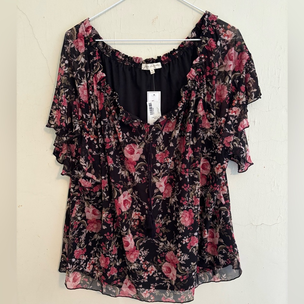 Joie de Vivre peasant style floral blouse with tie at neck ruffled short sleeves